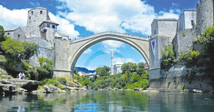 Barışın sembolü Mostar dimdik ayakta