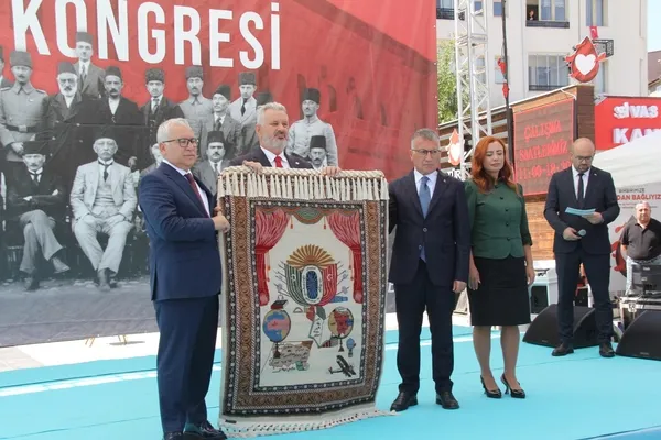 sivas-kongresinin-107nci-yili-kutlandi-1788521960640.jpg