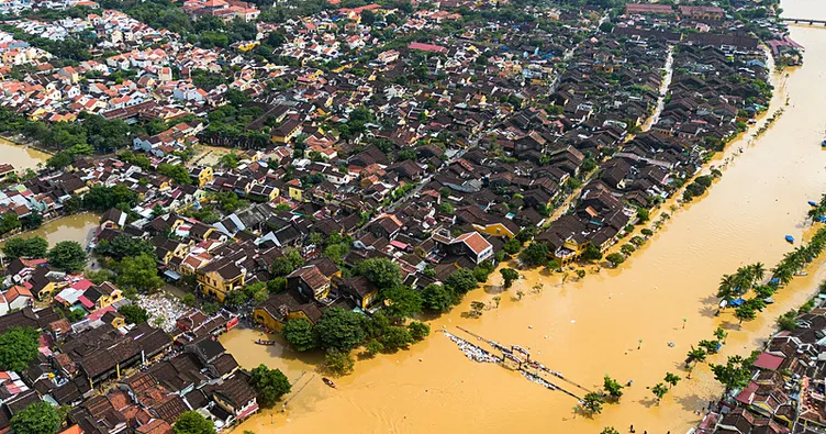 Vietnam’da sel ve heyelan felaketinde bilanço artıyor