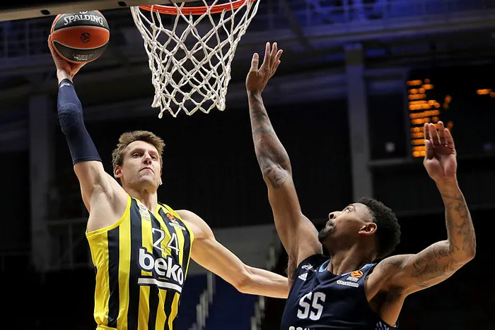 son-dakika-fenerbahce-transfer-haberleri-dimitris-itoudis-acikladi-jan-vesely-nando-de-colo-wilbekin-1655811797418.jpg