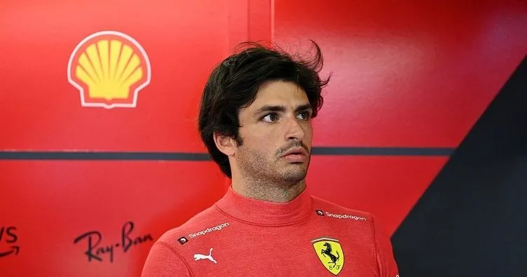 İspanyol pilot Carlos Sainz, 2024’e kadar Ferrari’de