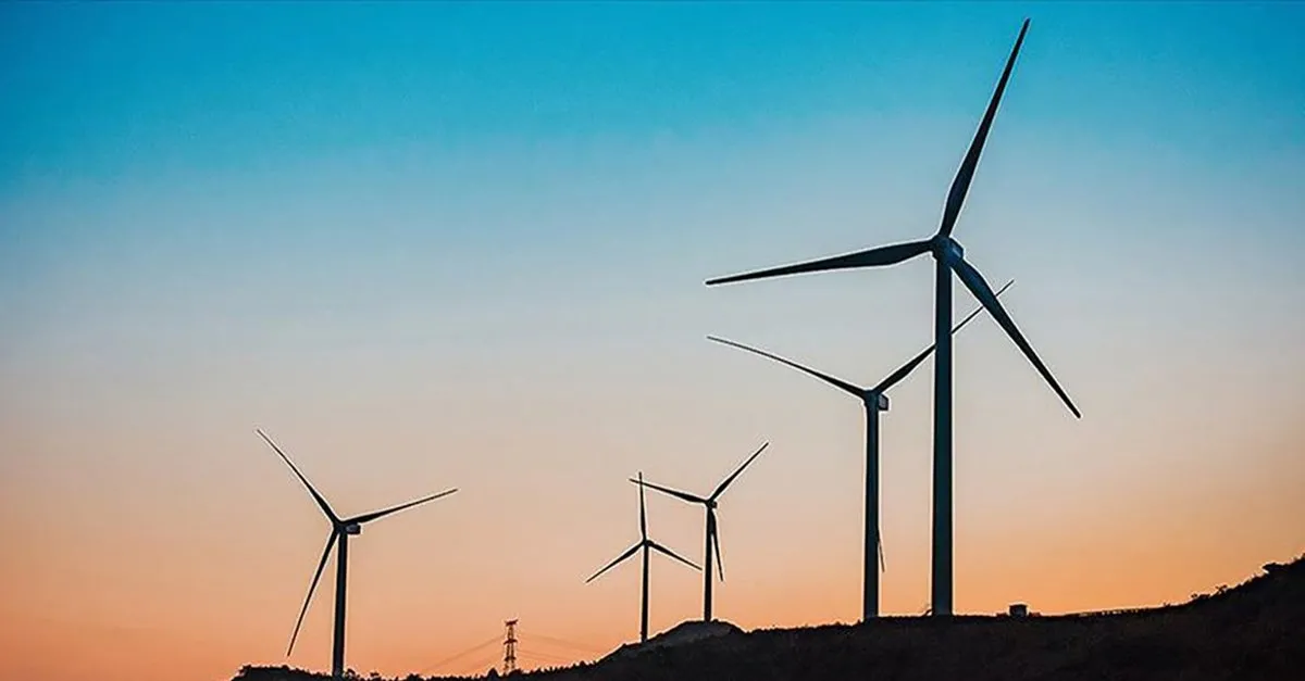 Çin, 2025’te yenilenebilir enerji kapasitesini 520 GW artıracak