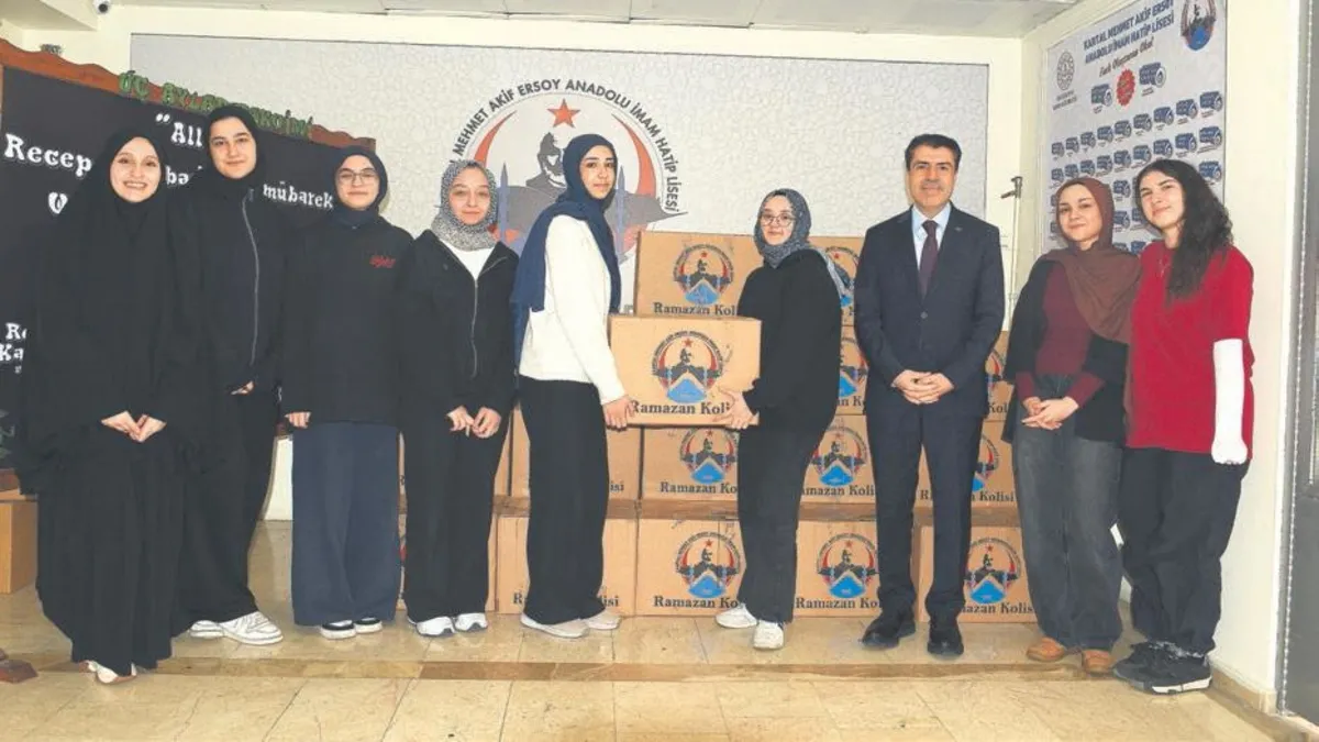 İmam Hatip öğrencilerinden ramazan seferberliği İmam Hatip öğrencilerinden ramazan seferberliği