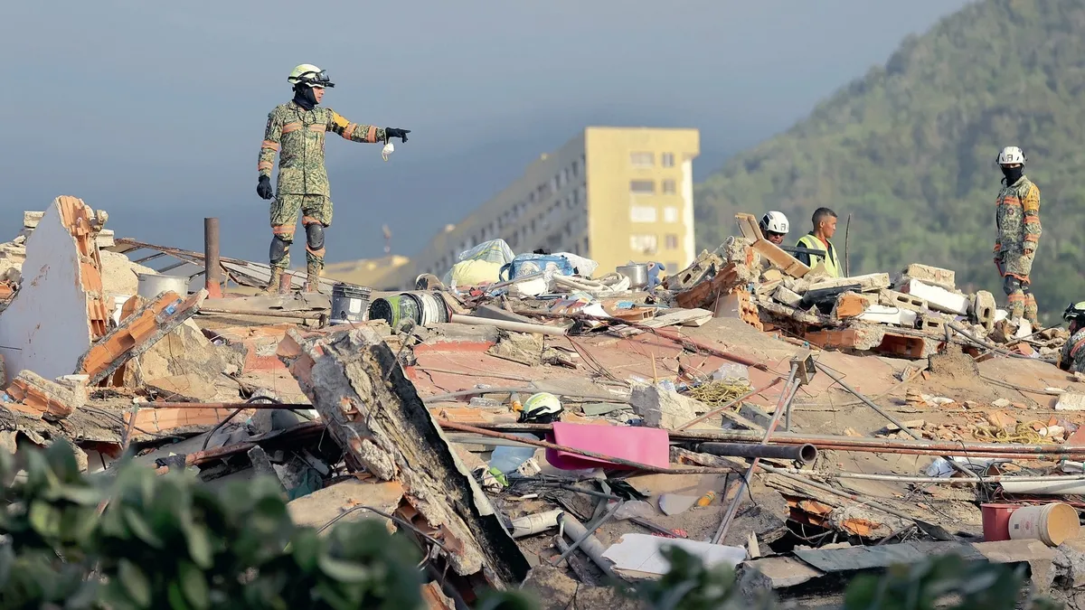 Venezuela'da deprem sonrası kayıplar aranıyor