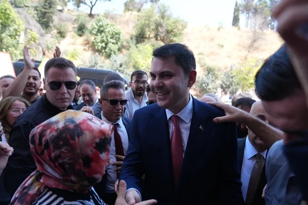 bakan-kurum-acikladi-dunyada-esi-benzeri-yok-deprem-bolgesinde-gunde-550-konut-urettik-1785588923413.jpeg