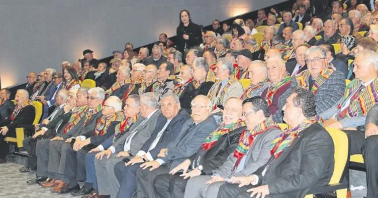 Soldan umudunu kesti