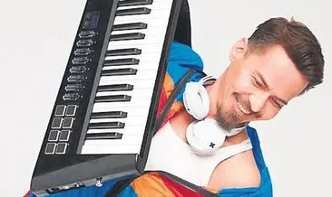 Erdem ‘Deli Ediyor’