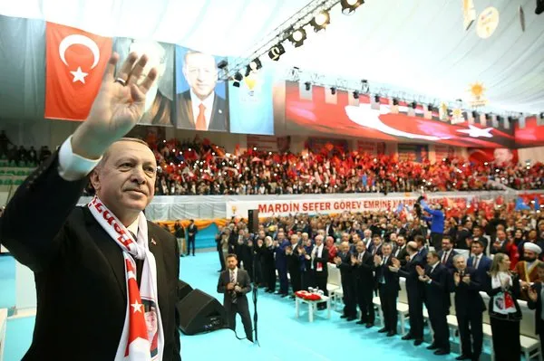 Mardin Cumhurbaşkanı Erdoğan'ı coşkuyla karşıladı