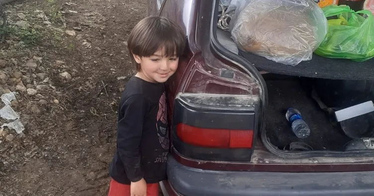 Oynadığı çakı göğsüne saplandı