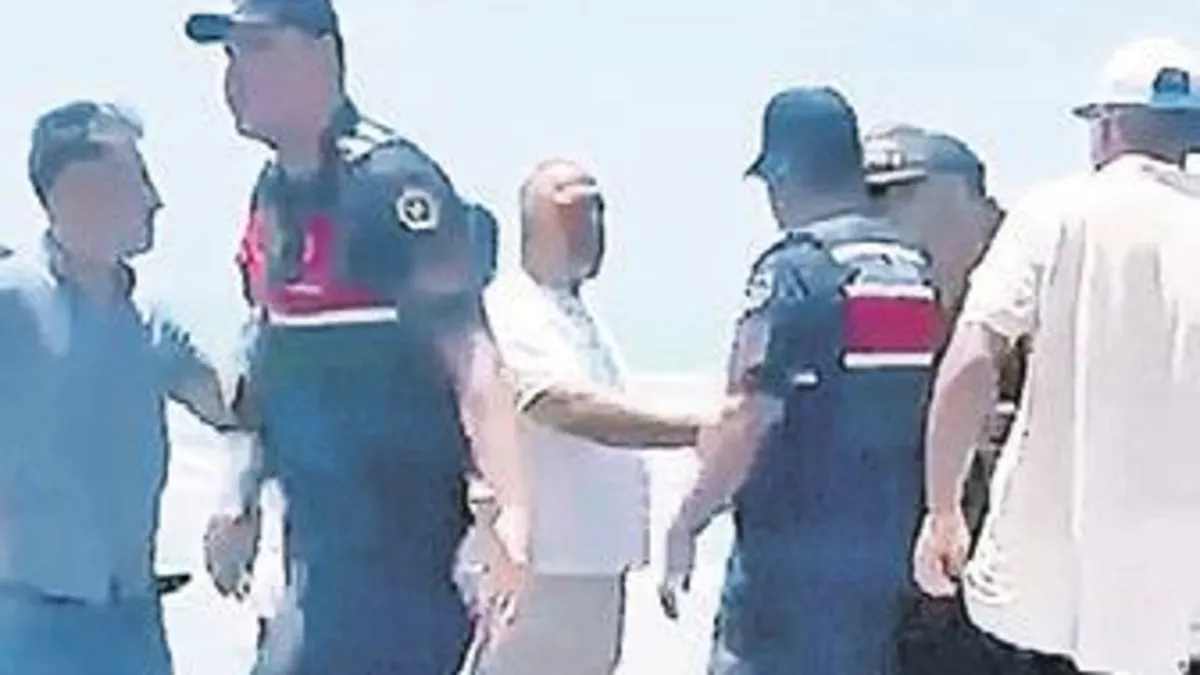 Adana'da denize giren 3 arkadaştan 2'si boğuldu