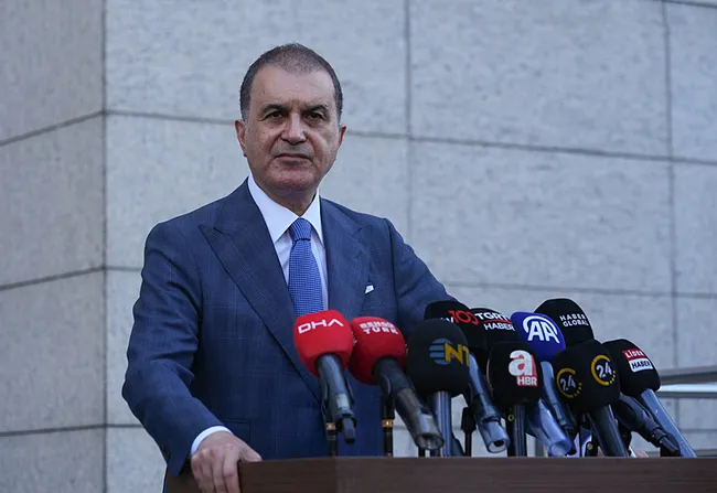 ak-parti-sozcusu-omer-celik-sahtecilik-yapan-kim-varsa-sokup-atacagiz-1754505224931.jpeg AK Parti Sözcüsü Ömer Çelik: Sahtecilik yapan kim varsa söküp atacağız