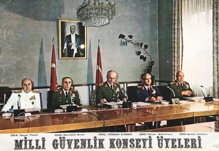 chp-lideri-kemal-kilicdaroglunun-darbeci-aski-5-darbeci-hakkinda-sasirtan-sozler-1588843199187.jpg