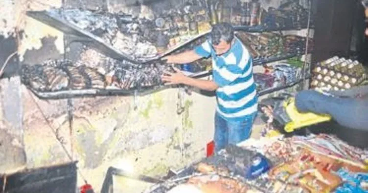 Adana’da bakkal dükkanı yandı
