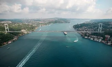 İstanbul Boğazı’nda makine arızası nedeniyle sürüklenen tekne kurtarıldı
