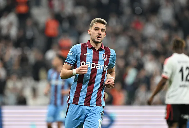 son-dakika-haberi-trabzonspor-besiktasi-2-golle-yikti-muci-sahneye-cikti-1778353839005.jpeg
