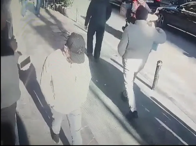 SON DAKİKA... Bir ilçe diken üstündeydi! Girdiği evlerde öyle bir şey yaptı ki: Üzerinden çıkanlar şoke etti!