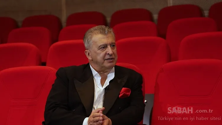 Hüseyin Avni Danyal: Oyuncunun gerçek performansını televizyonda değil, sahnede görürsünüz!