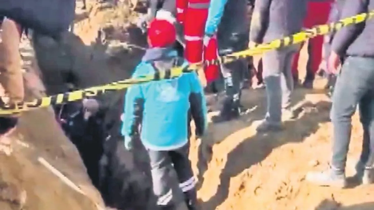 İnşaat çalışmasında oluşan göçük can aldı İnşaat çalışmasında oluşan göçük can aldı