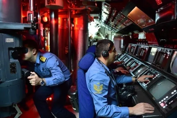 Türk donanmasının, denizaltındaki sessiz gücü böyle görüntülendi