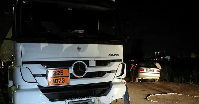 Kocaeli’de otomobil tankere çarptı: 3 yaralı