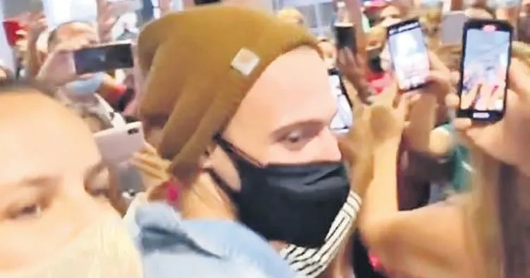 İspanya’da Kerem Bürsin izdihamı