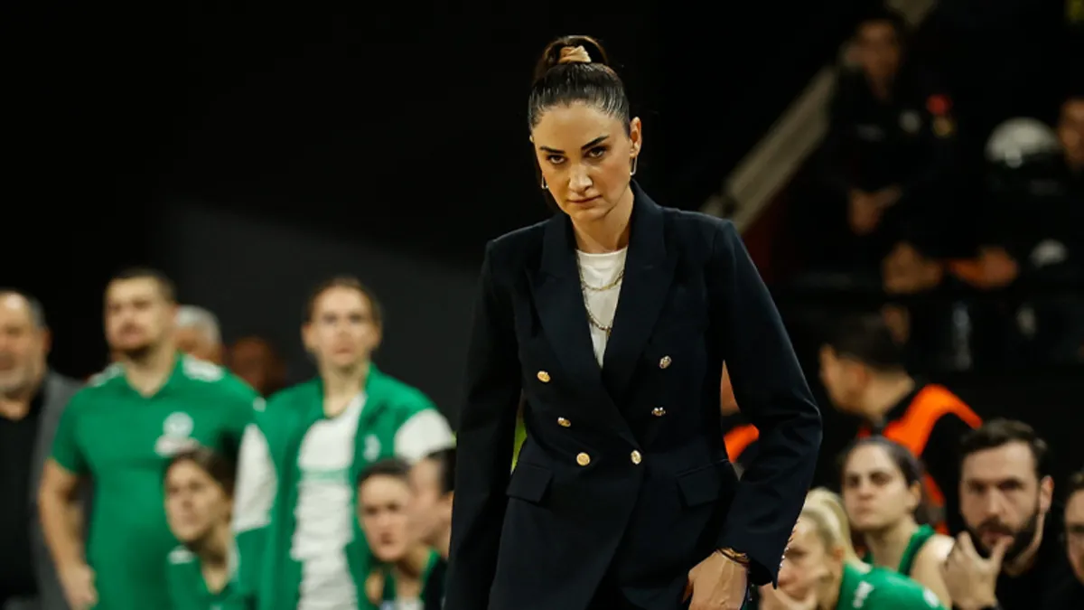 Panathinaikos, Selen Erdem ile uzattı!