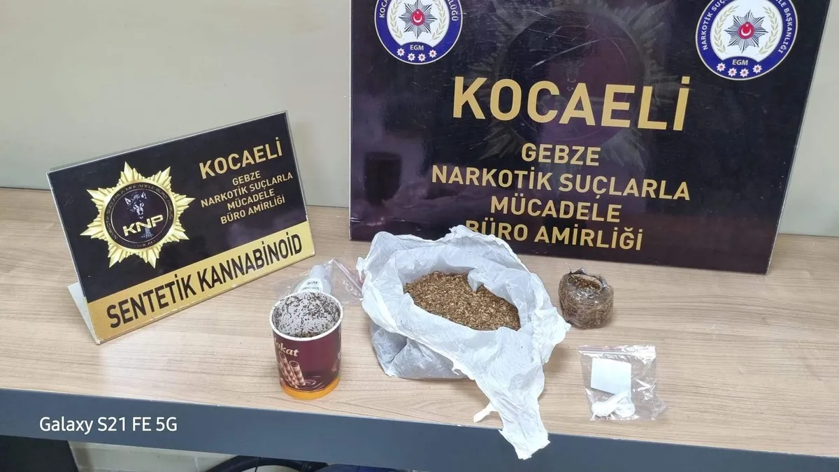 Kocaeli’de narkotik operasyonu: 2 şüpheli tutuklandı! Kocaeli’de narkotik operasyonu: 2 şüpheli tutuklandı!