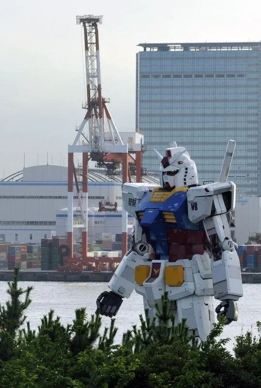 Tokyo'nun göbeğinde bir robot
