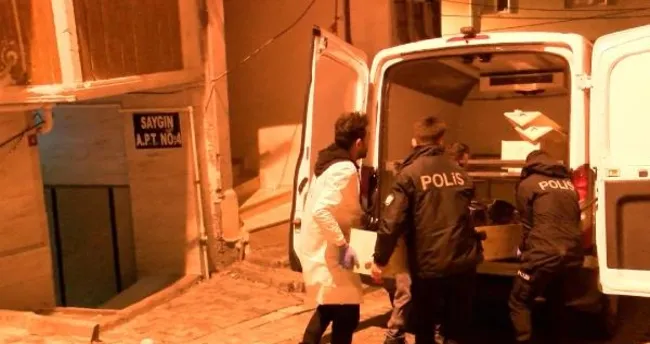 Esenyurt’ta cinayet: 2 saat sonra teslim oldu Esenyurt’ta cinayet: 2 saat sonra teslim oldu