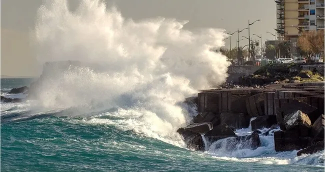 Japonya’nın Pasifik kıyılarına yönelik tsunami uyarısı Japonya’nın Pasifik kıyılarına yönelik tsunami uyarısı