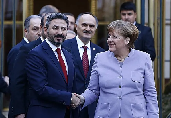 Almanya Başbakanı Merkel Gazi Meclis'i ziyaret etti!