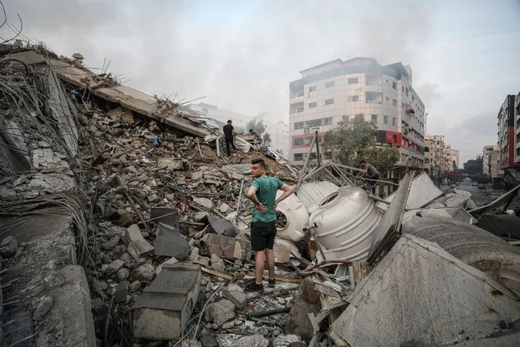 İsrail-Filistin savaşı son dakika: Hamas'tan Aksa Tufanı operasyonu! 'Savaş' durumu ilan edildi: Gazze'ye ağır bombardıman!