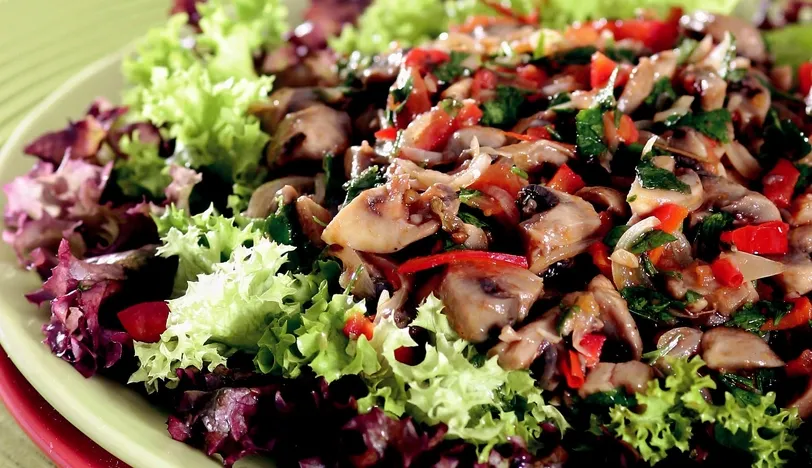 Kestane Mantarı Salatası