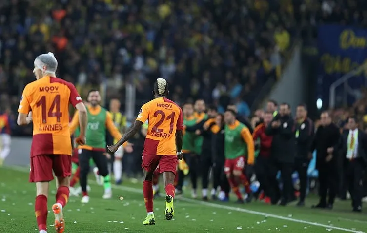 Son Dakika: Fenerbahçe Galatasaray maçından sonra saha içinde gergin anlar! Yine Belhanda yine Jailson...