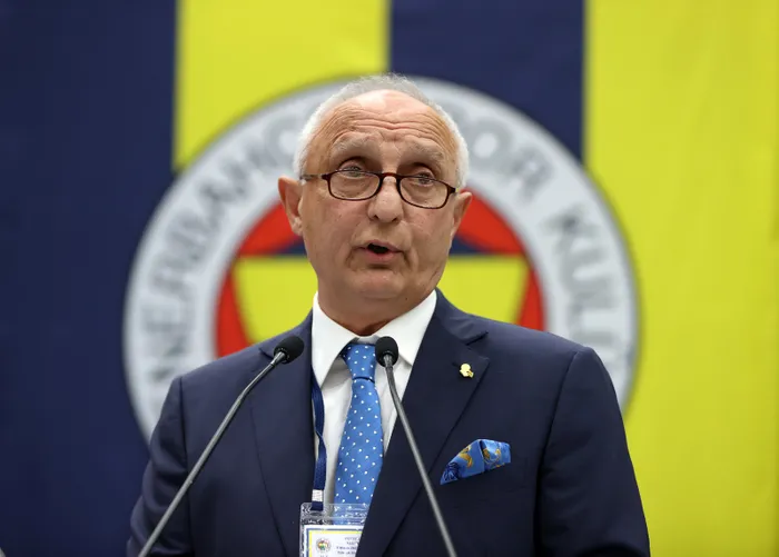 fenerbahce-yuksek-divan-kurulu-olaganustu-secimi-suruyor-1649502452198.jpg