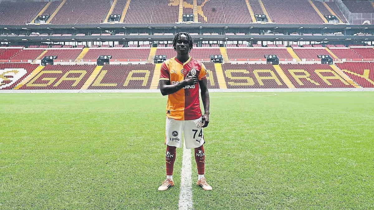 3 kupa için çifte kadro