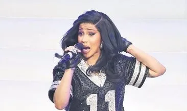 Cardi B’ye mikrofon fırlatma davası