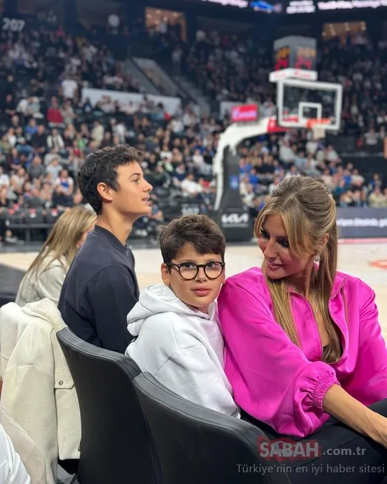 ’Pembe Top’ bu yıl Çağla Şıkel ile havalandı! Çağla Şıkel’i bu özel anlarda oğulları Kuzey ve Uzay yalnız bırakmadı...
