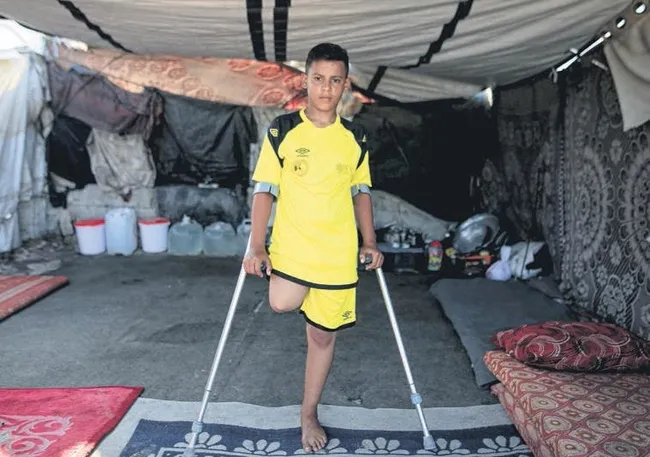 adidasin-skandal-reklamina-tepkiler-cig-gibi-buyuyor-insanlik-sucunu-reklamla-aklayamazlar-1788900916849.jpeg