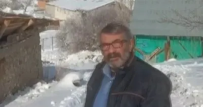 Sivas’ta karın ağırlığına dayanamayan ahırın çatısı çöktü #sivas