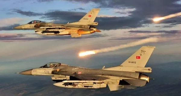 Terör örgütü PKK'da 'Sofi Nurettin' paniği! Dağılmanın önüne geçmek için maket uçak kullanıyorlar
