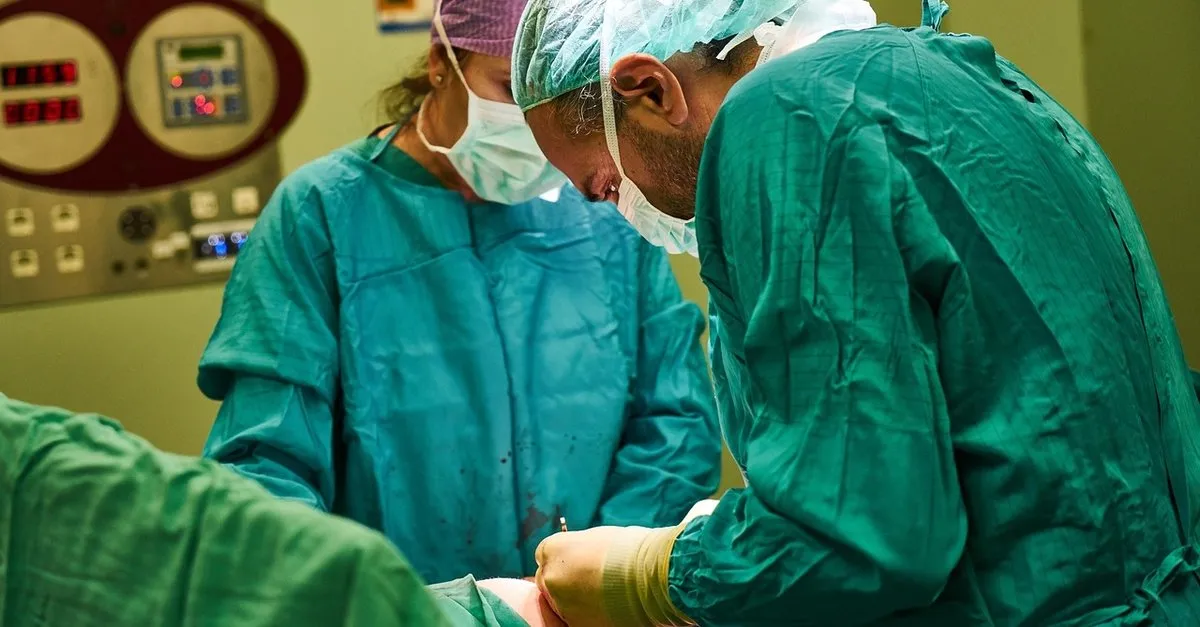 Izmir De Mide Kucultme Ameliyati Sonrasi Yasanan Olum Icin Inceleme Baslatildi Son Dakika Haberler