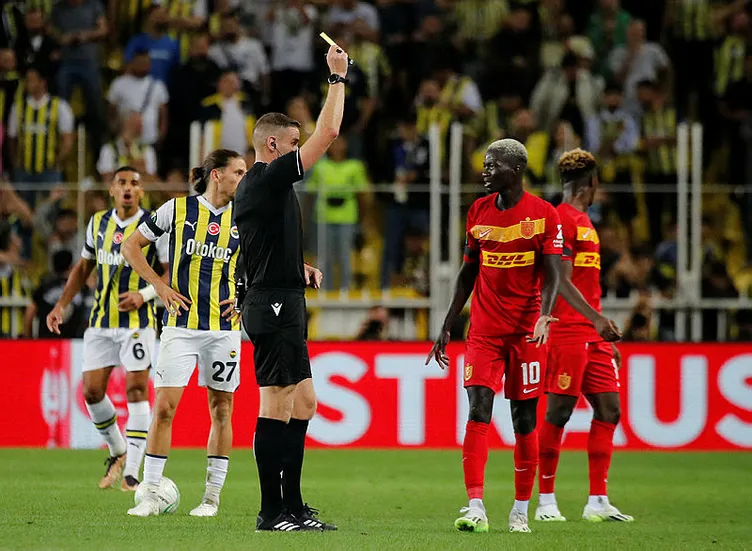 Son dakika haberi: Galatasaray, Fenerbahçe maçında onu izledi! Cimbom'dan flaş transfer hamlesi...