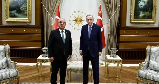 Başkan Erdoğan, DSP Genel Başkanı Aksakal’ı kabul etti Başkan Erdoğan, DSP Genel Başkanı Aksakal’ı kabul etti