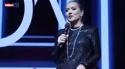 Demet Akalın’dan yeni açıklama: Mezar taşlarını okuyorum…