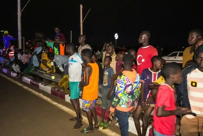 Nijer’de büyük hareketlilik devam ediyor: Sömürgeciliğe karşı Türk bayrağı açtılar!