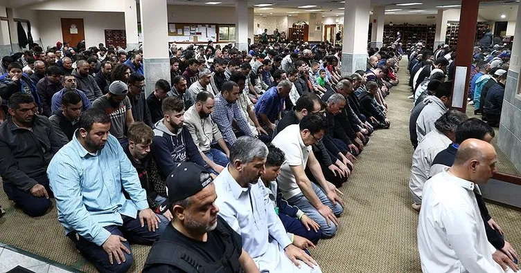 ABD’de ilk teravih namazı kılındı