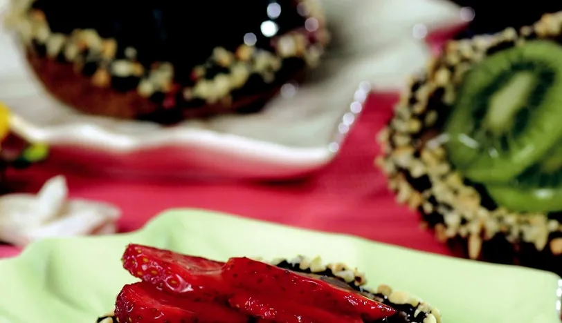 Fındıklı Meyveli Çikolatalı Tartöletler