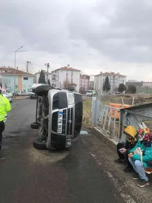 Tekirdağ’da köprüde araç devrildi: 1 yaralı