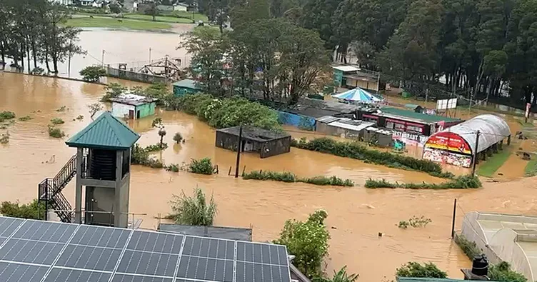 Doğal afetler Sri Lanka’yı sarsıyor: 31 ölü